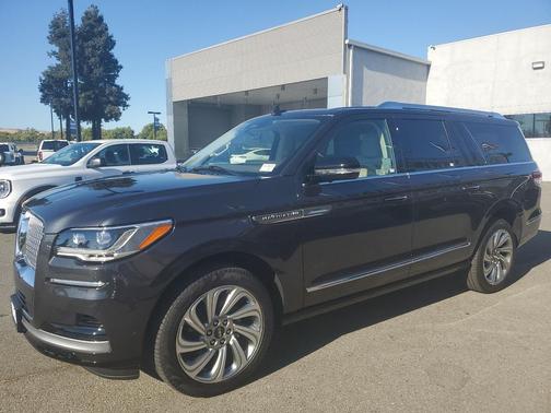 2024 Lincoln Navigator Reserve