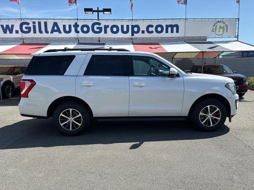 WHITE PLATINUM MET TRI-COAT 2018 Ford Expedition XLT