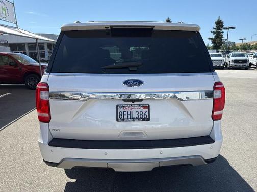 WHITE PLATINUM MET TRI-COAT 2018 Ford Expedition XLT