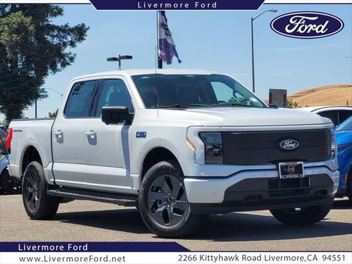 2025 Ford F-150 Lightning Flash