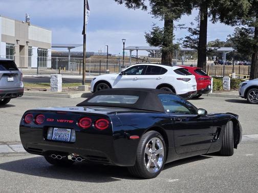 2004 Chevrolet Corvette Base