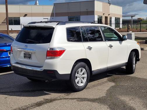 2012 Toyota Highlander SE