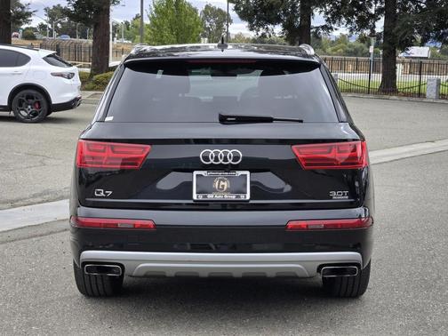 2017 Audi Q7 3.0T Premium