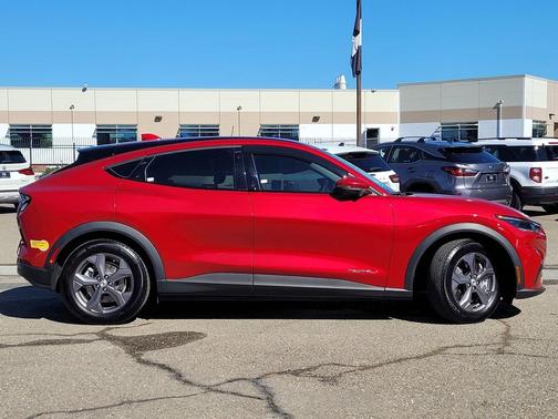 2022 Ford Mustang Mach-E Select