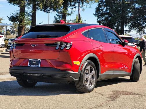 2022 Ford Mustang Mach-E Select