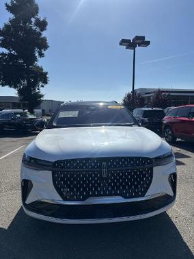 2024 Lincoln Nautilus RESERVE