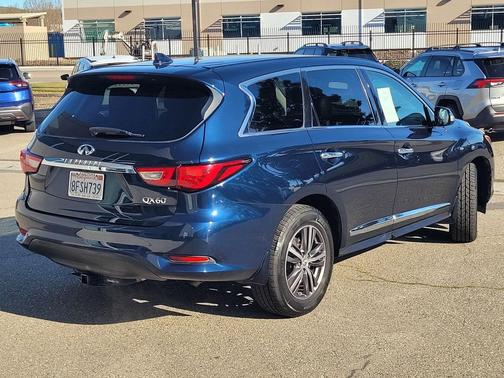 2017 INFINITI QX60 Base