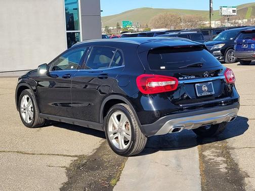 2015 Mercedes-Benz GLA-Class 4MATIC
