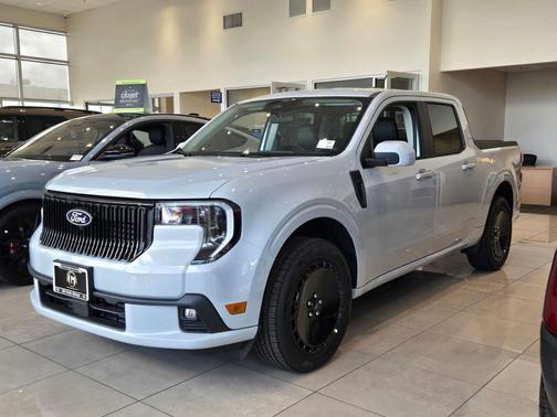 2026 Ford Maverick Lobo Standard