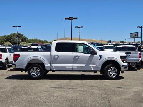 OXFORD WHITE 2024 Ford F-150 XLT