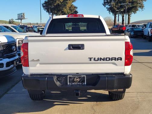 2017 Toyota Tundra SR