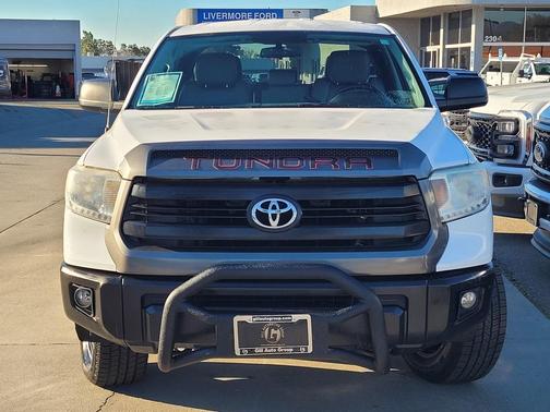 2017 Toyota Tundra SR