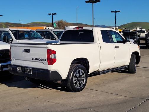 2017 Toyota Tundra SR