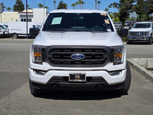OXFORD WHITE 2022 Ford F-150 XLT