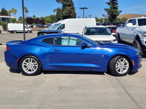 2021 Chevrolet Camaro 1LS