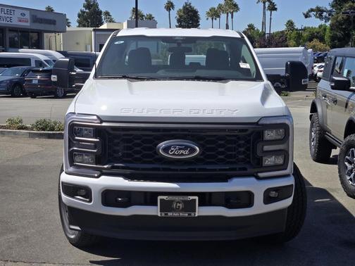 2025 Ford F-250 XL