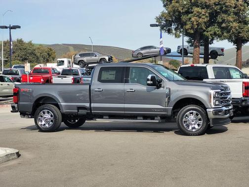 2026 Ford F-350 Lariat