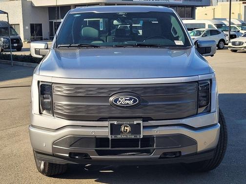 2025 Ford F-150 Lightning LARIAT