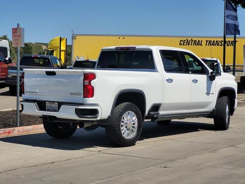 2022 Chevrolet Silverado 3500 High Country