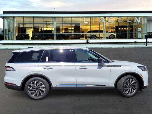 2025 Lincoln Aviator Premiere