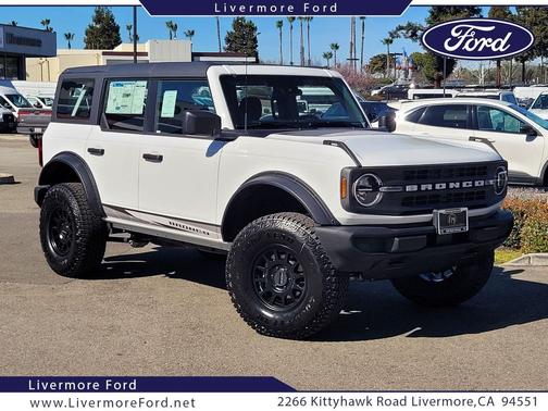 2025 Ford Bronco Base