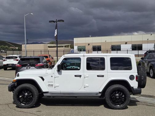 2020 Jeep Wrangler Unlimited Sahara