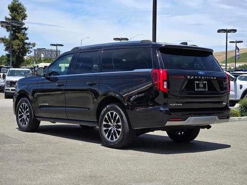 AGATE BLACK METALLIC 2025 Ford Expedition PLATINUM