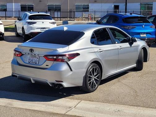2024 Toyota Camry LE