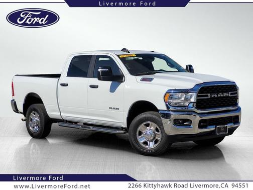 2024 RAM 2500 Big Horn Crew Cab 4x4 6'4' Box