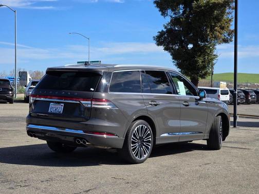 2021 Lincoln Aviator Black Label AWD