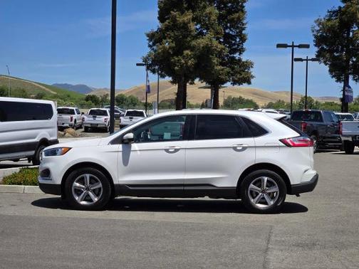STAR WHITE 2023 Ford Edge SEL