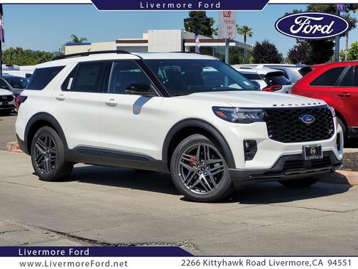 2025 Ford Explorer ST