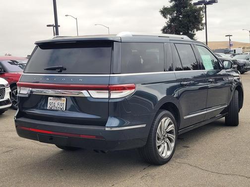 2022 Lincoln Navigator Reserve