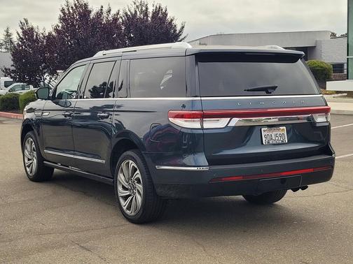 2022 Lincoln Navigator Reserve