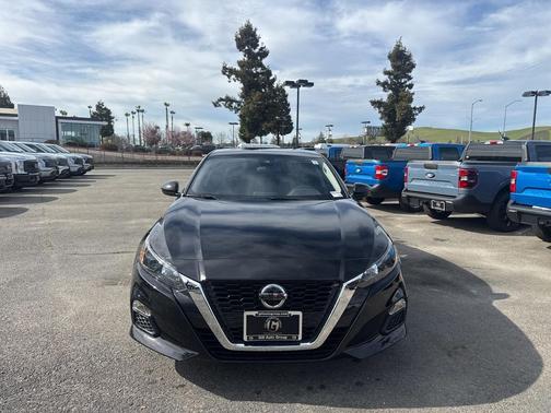 2022 Nissan Altima S FWD