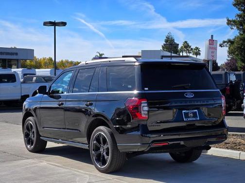 2022 Ford Expedition LIMITED