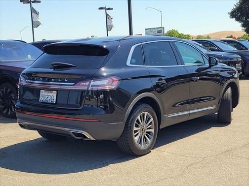 2022 Lincoln Nautilus Standard