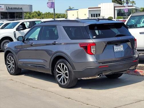 2022 Ford Explorer ST-Line