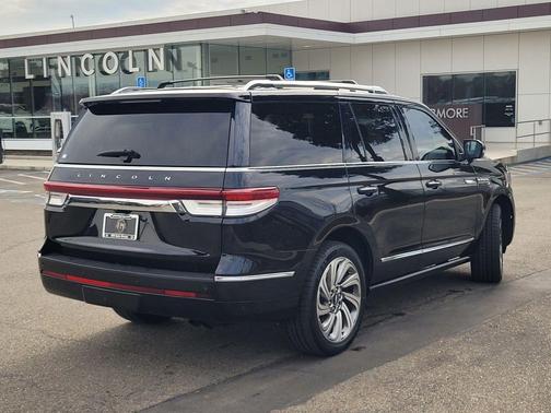 2023 Lincoln Navigator Reserve