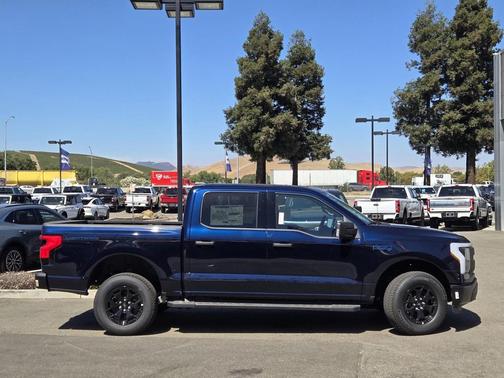 2025 Ford F-150 Lightning XLT