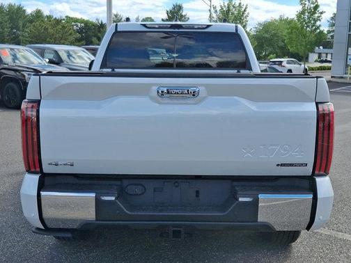 2025 Toyota Tundra Hybrid 1794 Edition