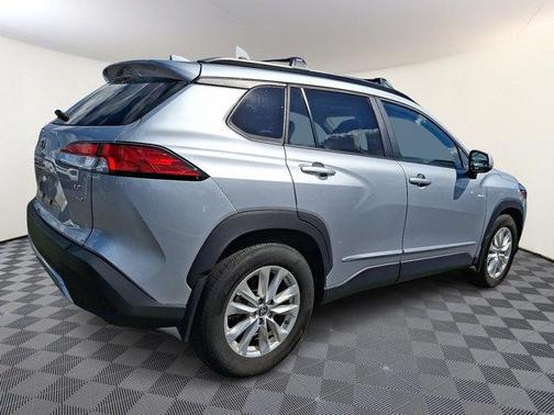 2023 Toyota Corolla Cross LE