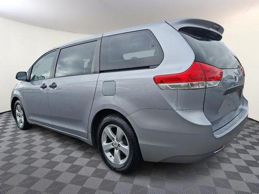 2011 Toyota Sienna Base