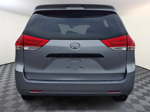 2011 Toyota Sienna Base