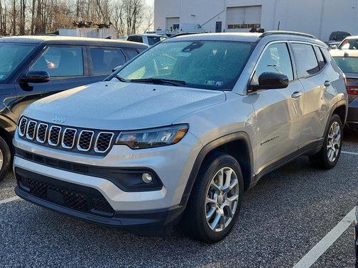2024 Jeep Compass Latitude Lux