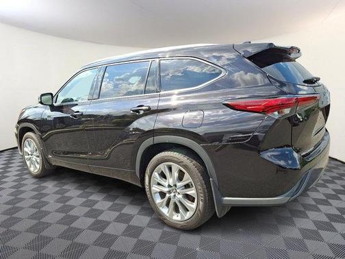 2021 Toyota Highlander Hybrid Limited