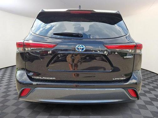2021 Toyota Highlander Hybrid Limited