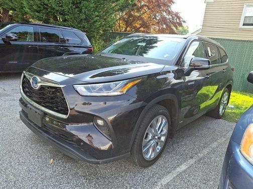 2021 Toyota Highlander Hybrid Limited