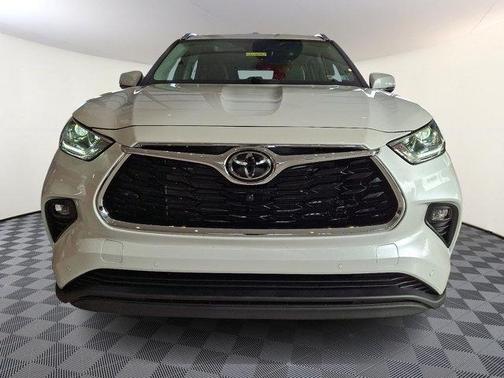 2026 Toyota Highlander Limited