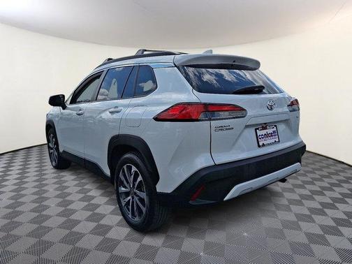 2022 Toyota Corolla Cross XLE